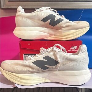 New Balance FuelCell SuperComp Elite v5 White/Black Men’s 10.5